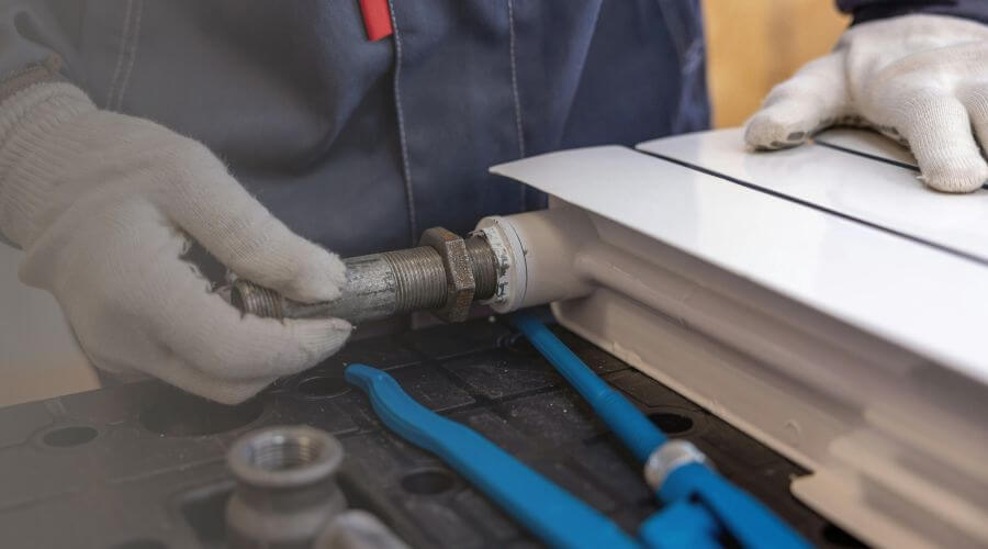 Emergency Leak Detection in Blue Grass, IA